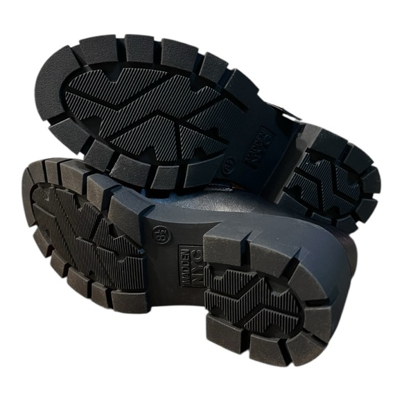 Madden NYC Black Chunky Mary Jane Shoes Size 8.5 - Picture 7 of 8